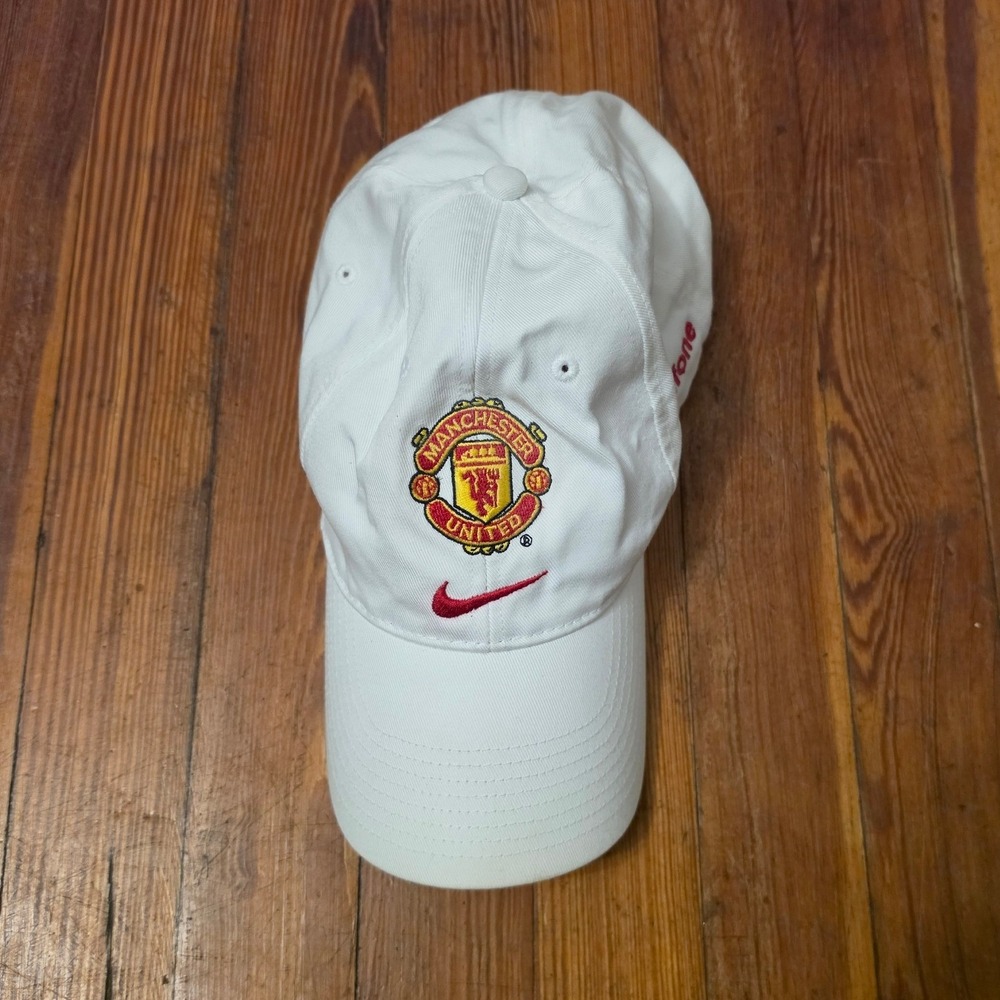 Nike Manchester United Hat Mens White Vodafone Soccer Adjustable Strapback Cap